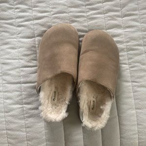 Madewell fuzzy clogs